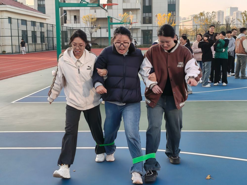 药学院趣味运动会